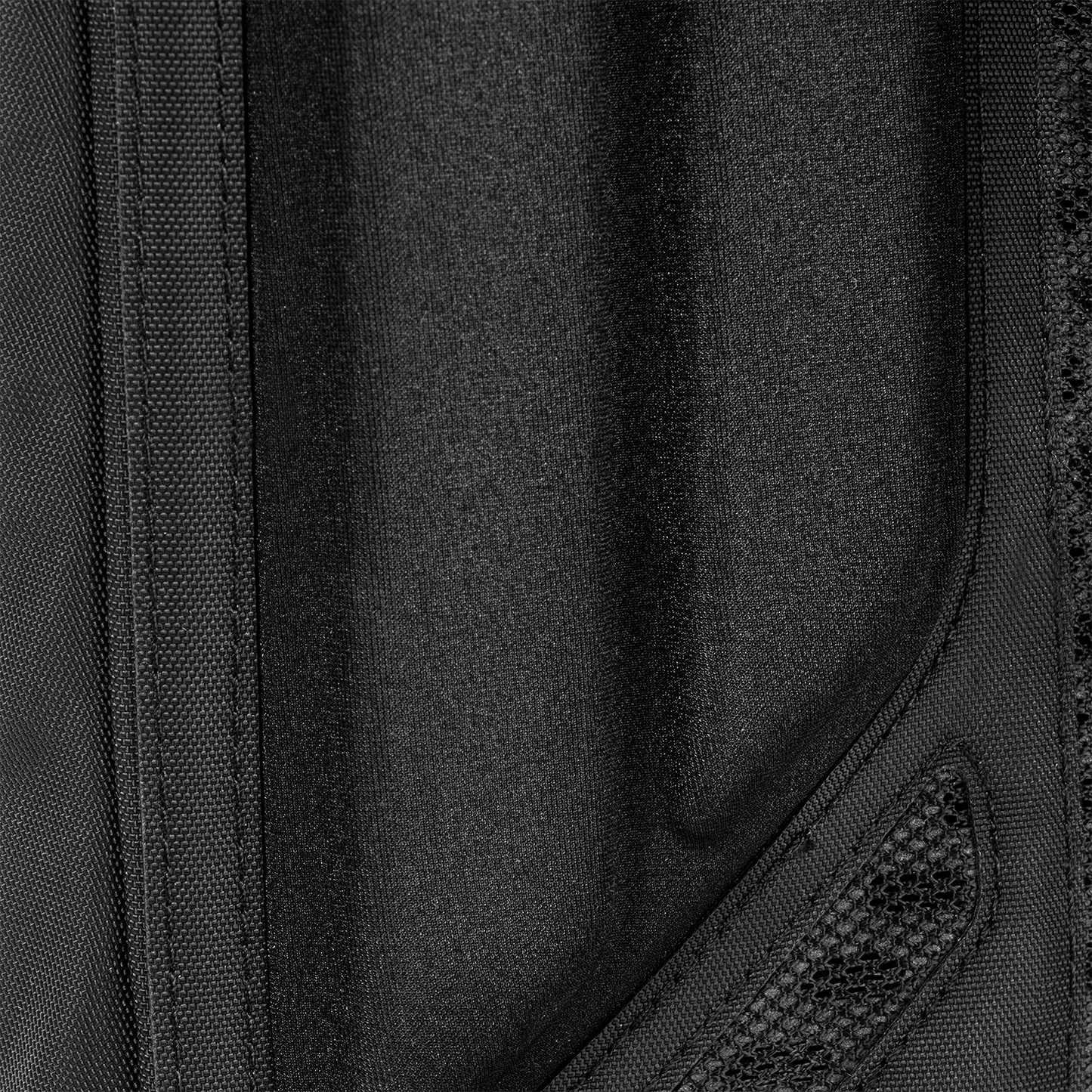 paragon-hydration-pack-m9 Paragon_Black_Texture.png